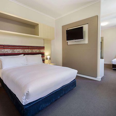 Best Western Melbourne City Hotel Exterior photo